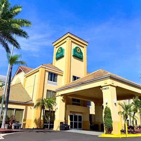 La Quinta By Wyndham Orlando Universal Area - Free Shuttle To Universal Exteriör bild