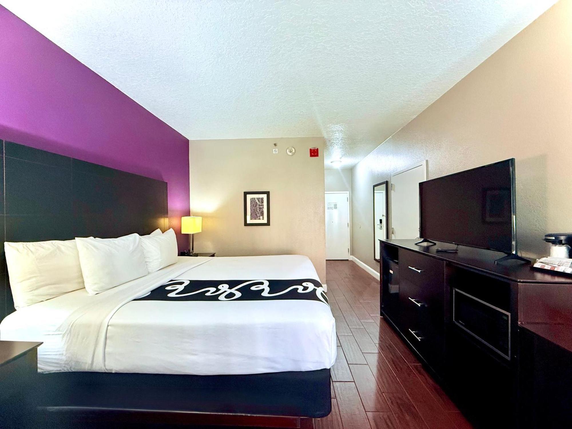 La Quinta By Wyndham Orlando Universal Area - Free Shuttle To Universal Exteriör bild