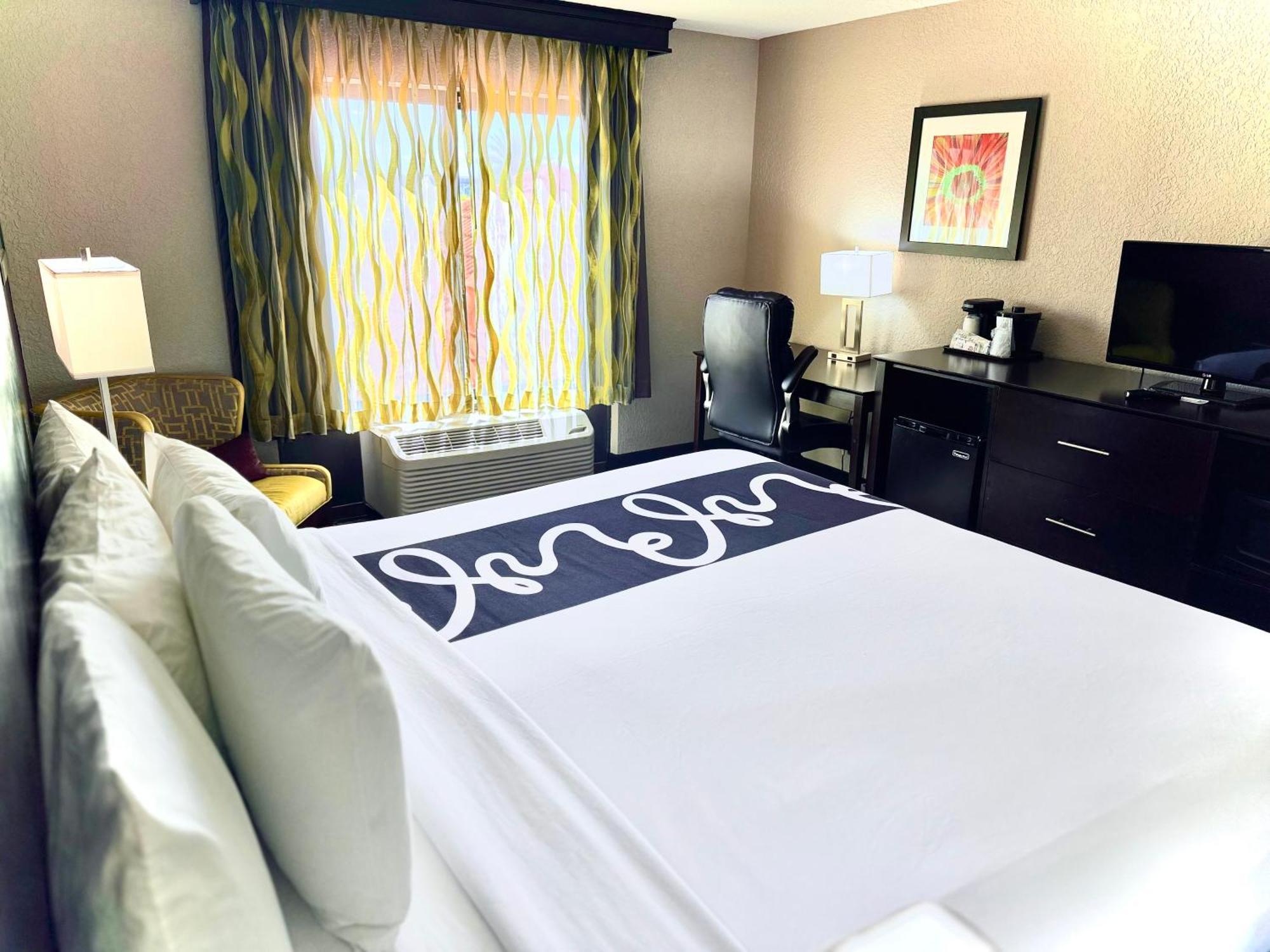 La Quinta By Wyndham Orlando Universal Area - Free Shuttle To Universal Exteriör bild