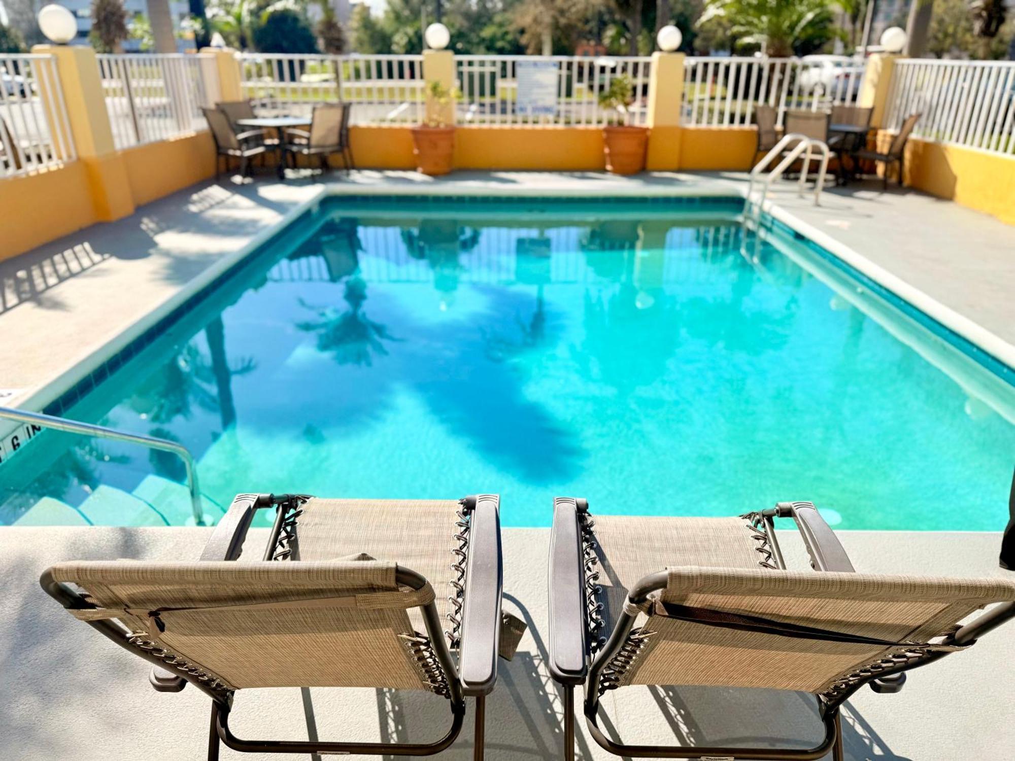 La Quinta By Wyndham Orlando Universal Area - Free Shuttle To Universal Exteriör bild