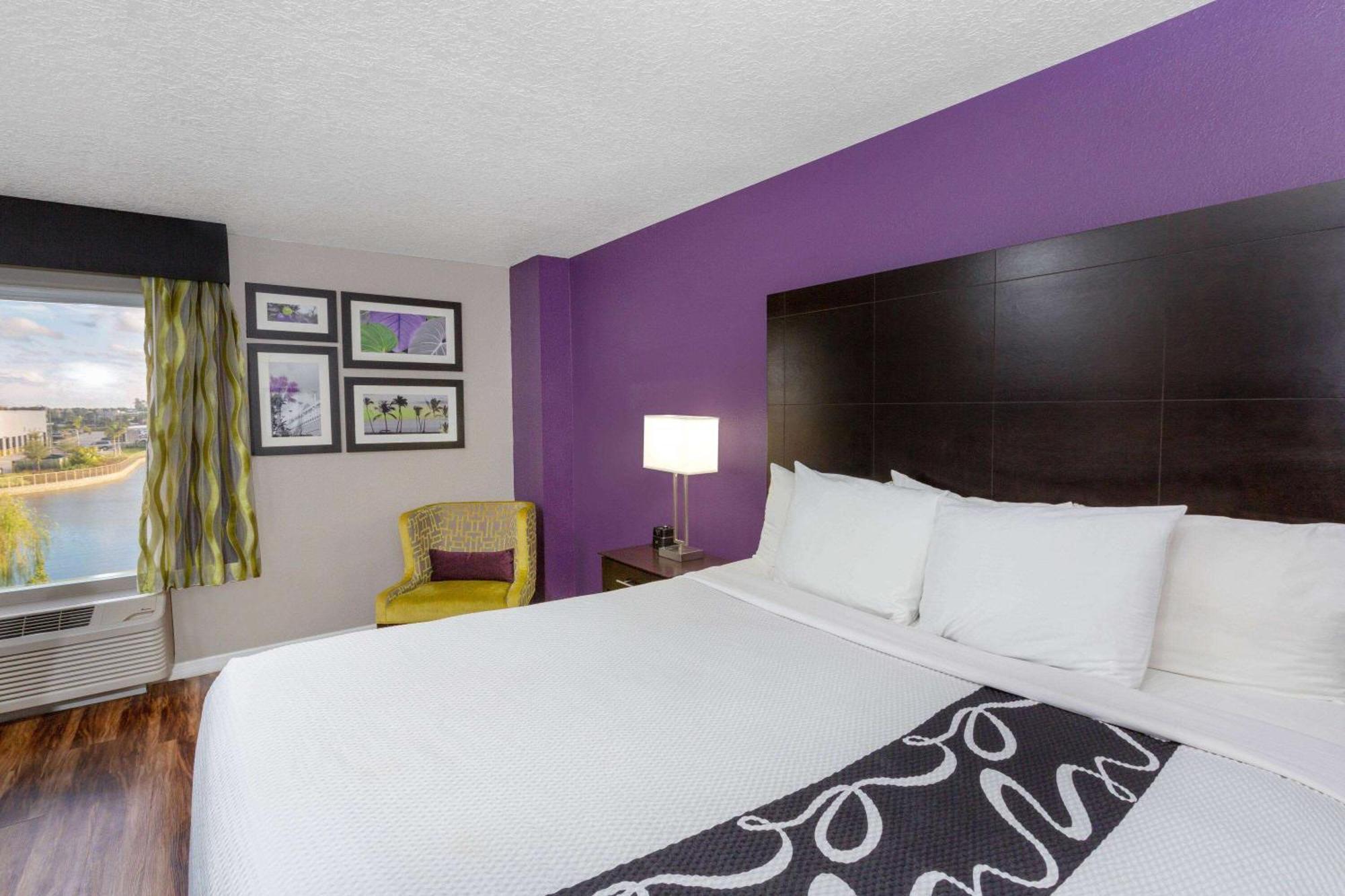 La Quinta By Wyndham Orlando Universal Area - Free Shuttle To Universal Exteriör bild